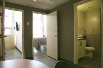 Sait Hotel YYC Екстериор снимка